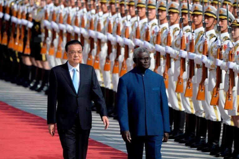 Chinese Premier Li Keqiang and Solomon Islands Prime Minister Manasseh Sogavare in Beijing in 2019