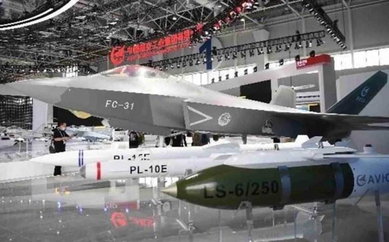 J-31 is displayed along with PL-15E air-to-air missile in Zhuhai Airshow